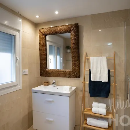 Beachfront Elviria Ii,sea Views, Lovely Terrace And Pool דירה *