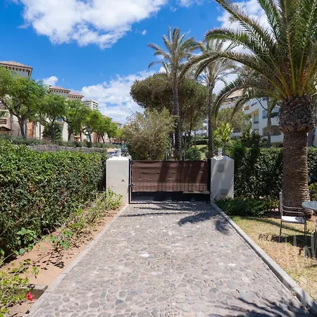דירה Beachfront Elviria Ii,sea Views, Lovely Terrace And Pool