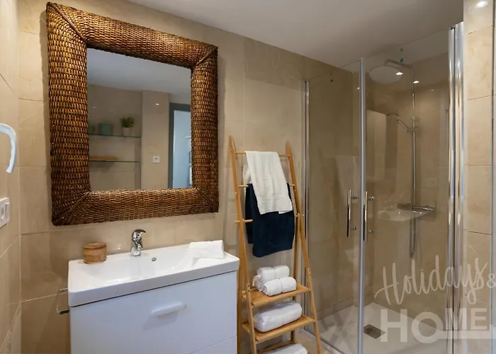 Beachfront Elviria Ii,sea Views, Lovely Terrace And Pool *