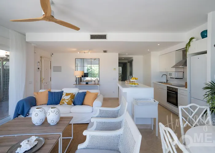 Beachfront Elviria Ii,sea Views, Lovely Terrace And Pool Marbella