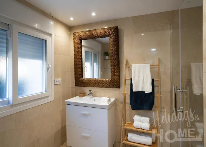 Beachfront Elviria Ii,sea Views, Lovely Terrace And Pool Apartment *