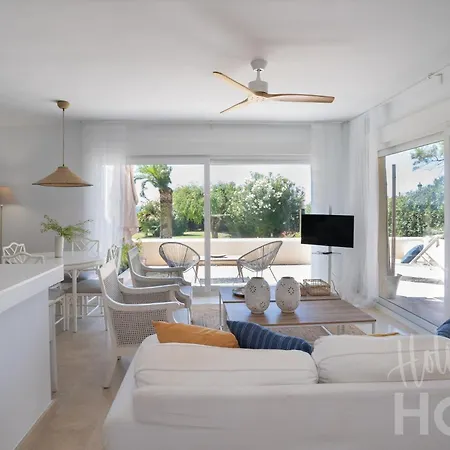 Beachfront Elviria Ii,sea Views, Lovely Terrace And Pool Apartment *