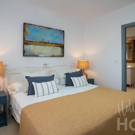 Beachfront Elviria Ii,sea Views, Lovely Terrace And Pool Apartment Marbella