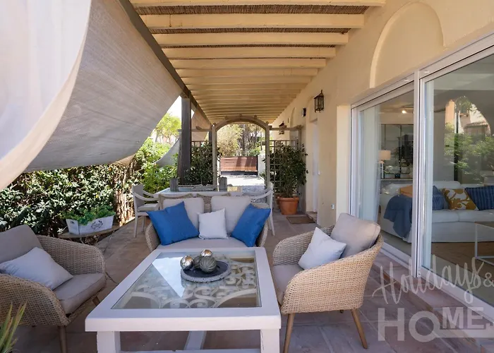 Apartamento Beachfront Elviria Ii,sea Views, Lovely Terrace And Pool Marbella